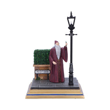 Load image into Gallery viewer, Harry Potter Privet Drive Light Up Figurine