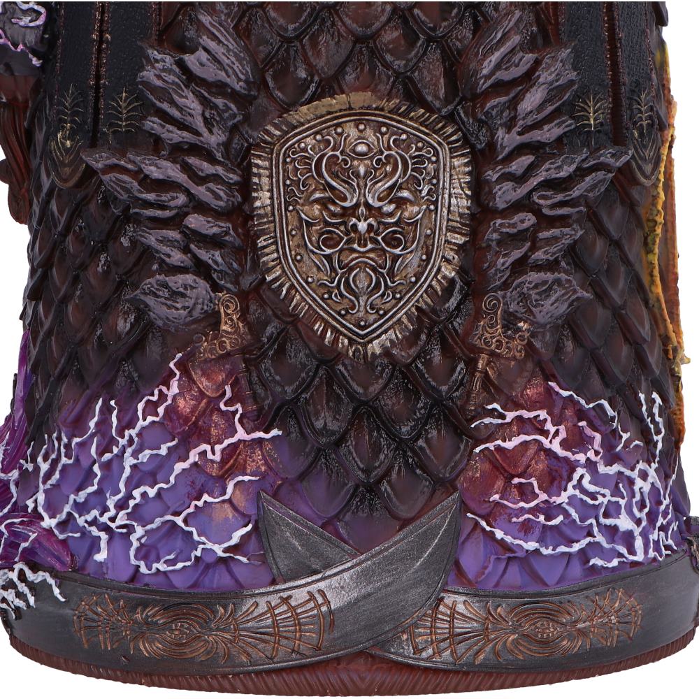 Close-up of Radahn armour and Greatswords detail