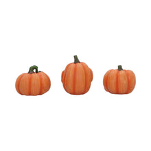 Load image into Gallery viewer, Three Wise Pumpkins 8cm
