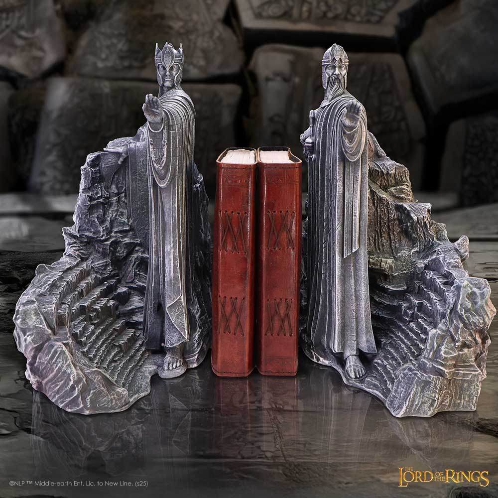 Large Middle-earth display bookends featuring Gondor kings