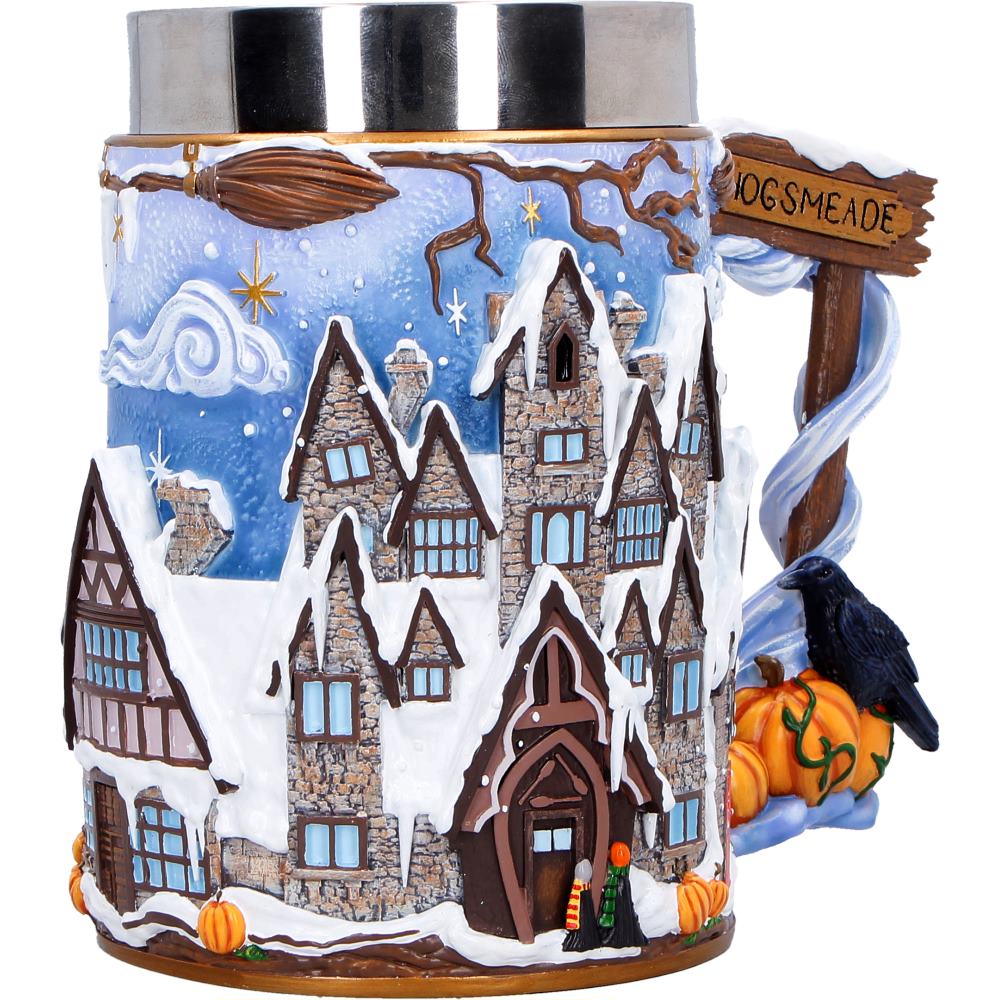 Official Harry Potter tankard with Hogsmeade village detail