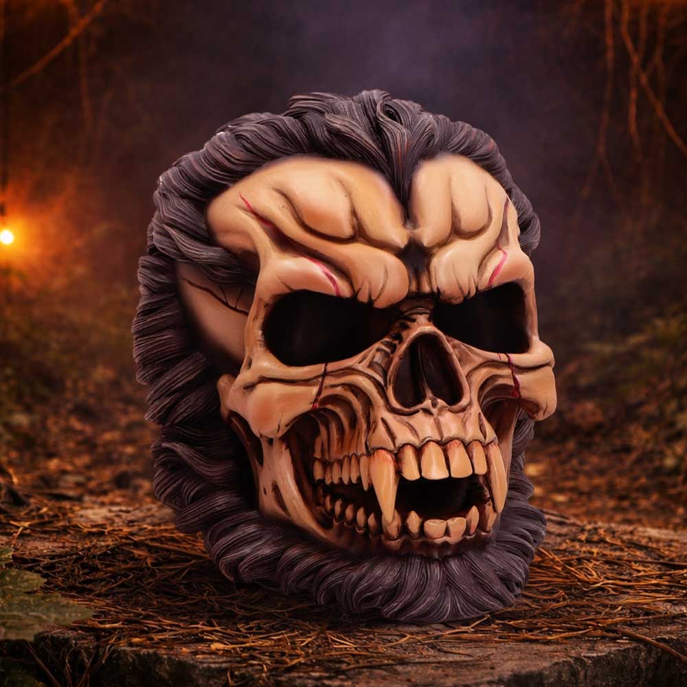 Hall of Horrors The Beast of the Moon collectible Skull 16cm