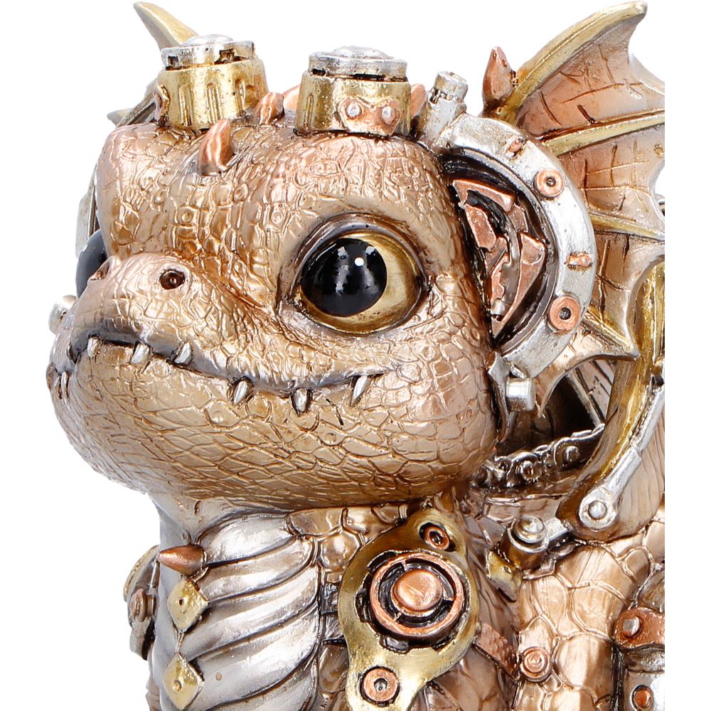 Close-up of Gearling dragon face and smile detail