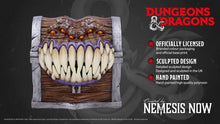 Load and play video in Gallery viewer, Dungeons &amp; Dragons Mimic Dice Box 11.3cm

