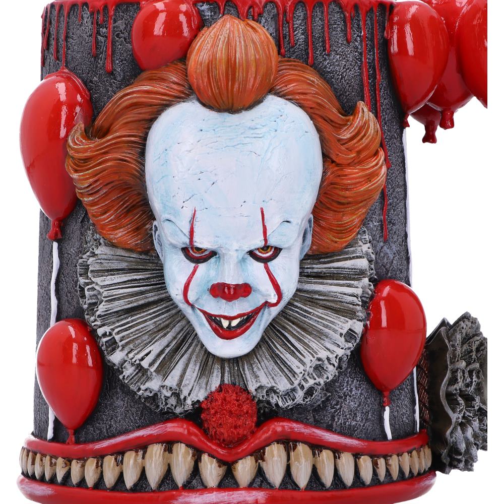 Pennywise tankard with red balloons 